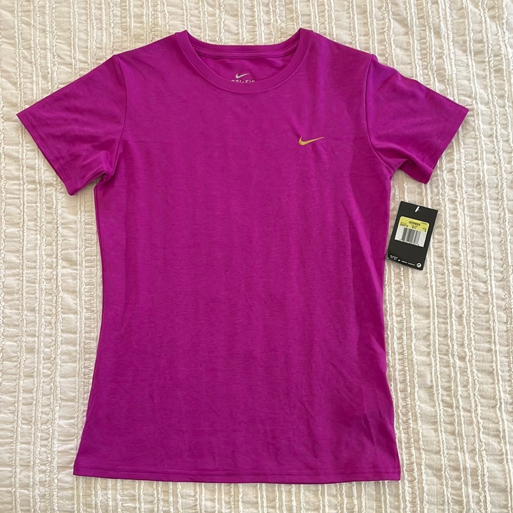 Nike Dri-FIT short sleeve shirt